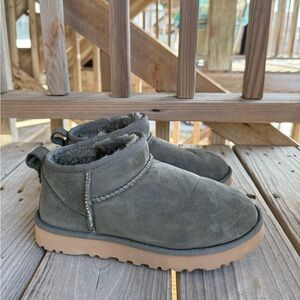 UGG Women’s Classic Ultra Mini Boot - Forest Night